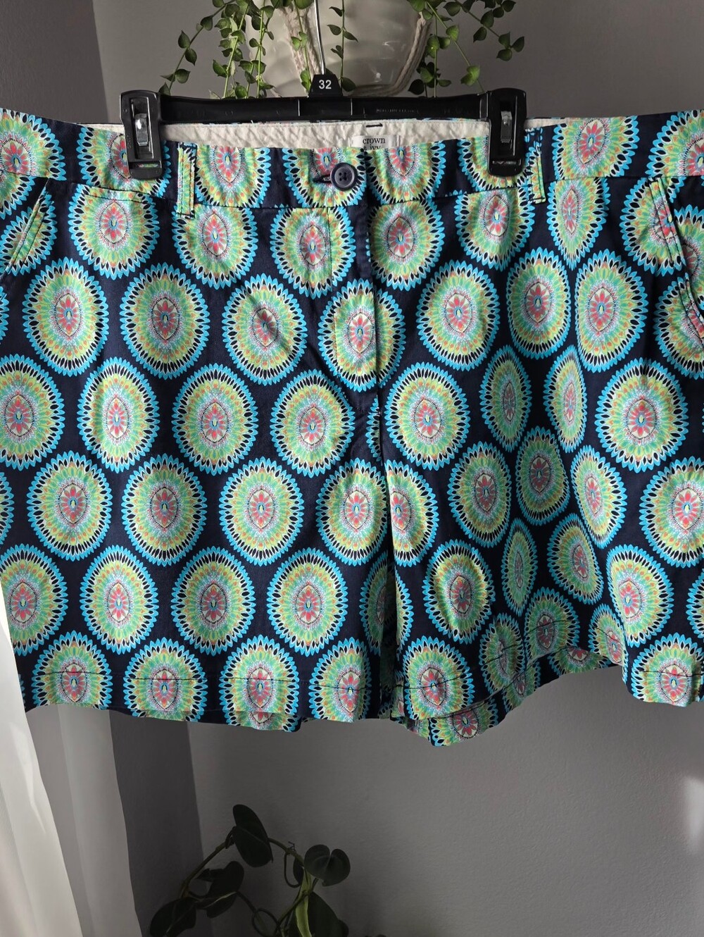 Crown & Ivy Medallion Print Chino Shorts Plus Size 24W Multicolor Flat Front